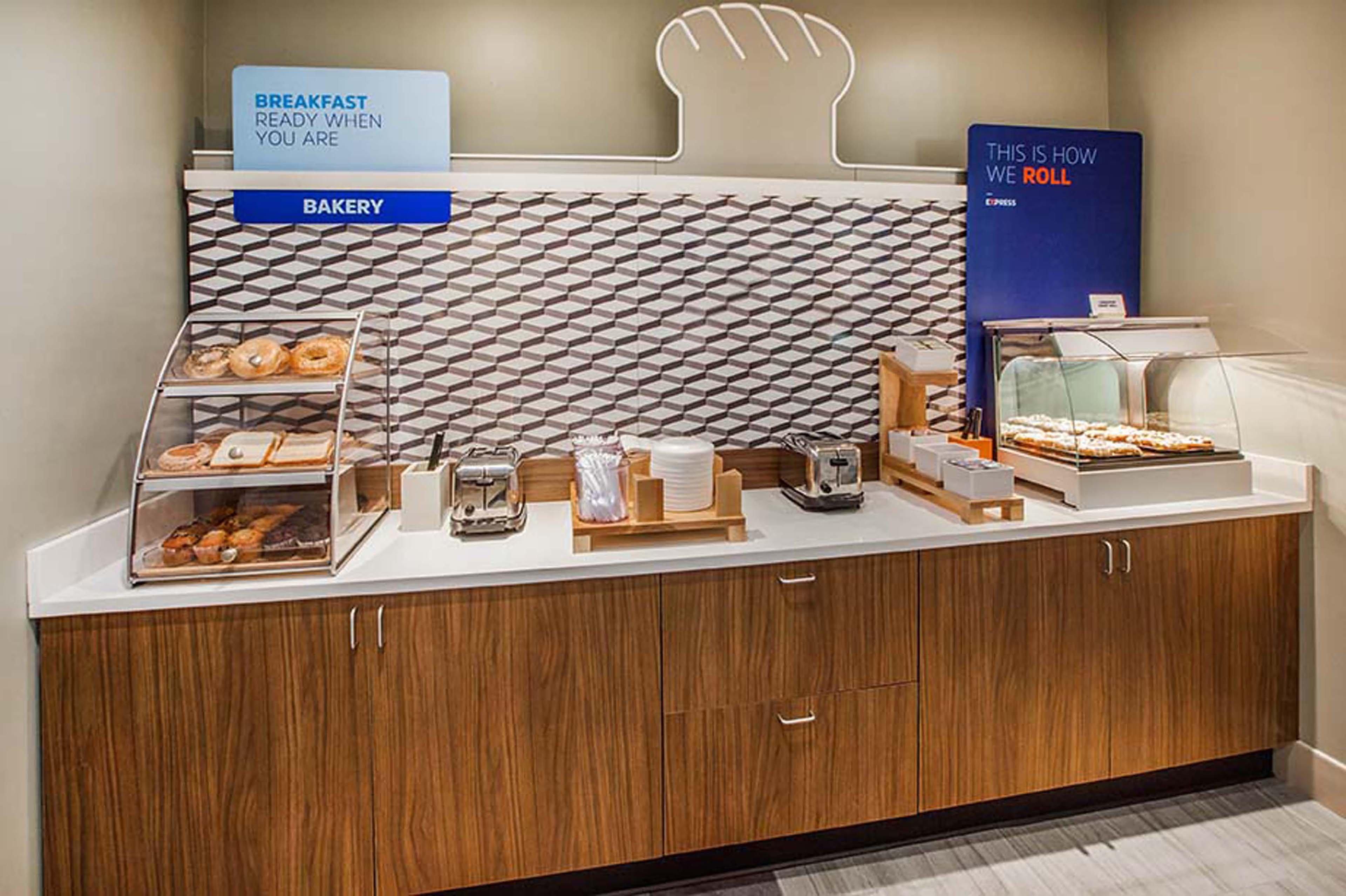 Holiday Inn Express - Canton By Ihg Eksteriør billede